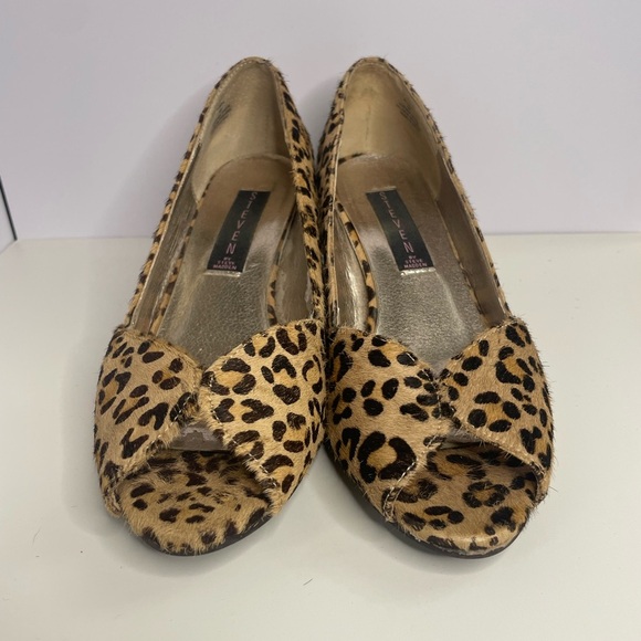 Steven By Steve Madden Leopard Print Heels - Picture 4 of 6